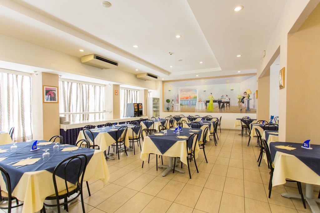 Hotel Clipper Каттолика Экстерьер фото